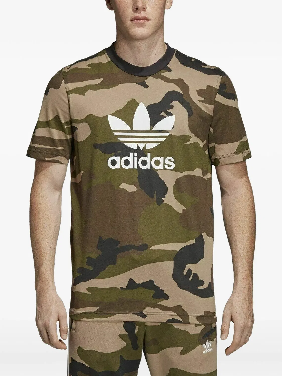 Футболка камуфляжного принта Adidas, зеленый
