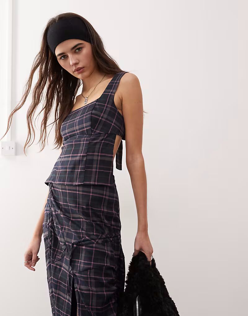 

COLLUSION топ на бретельках с завязками сзади в разноцветную клетку