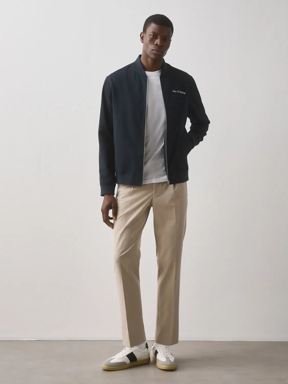 Футболка с круглым вырезом, Slim Fit, Essential Next, белый — фото 2