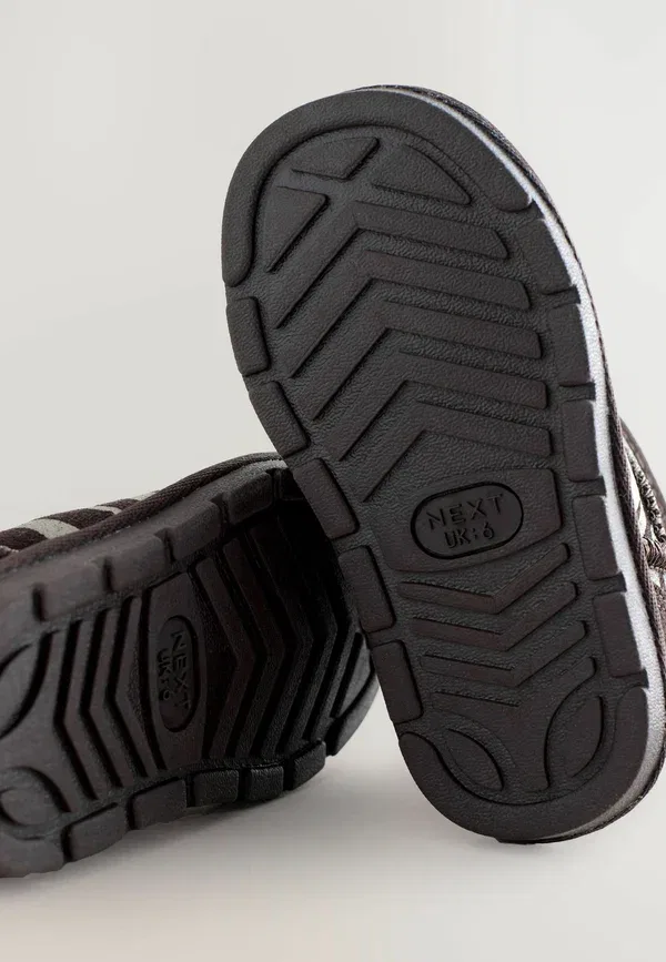 Ботинки водонепроницаемые Standard fit - water repellent pull-on, Next Zebra, серебряный — фото 3