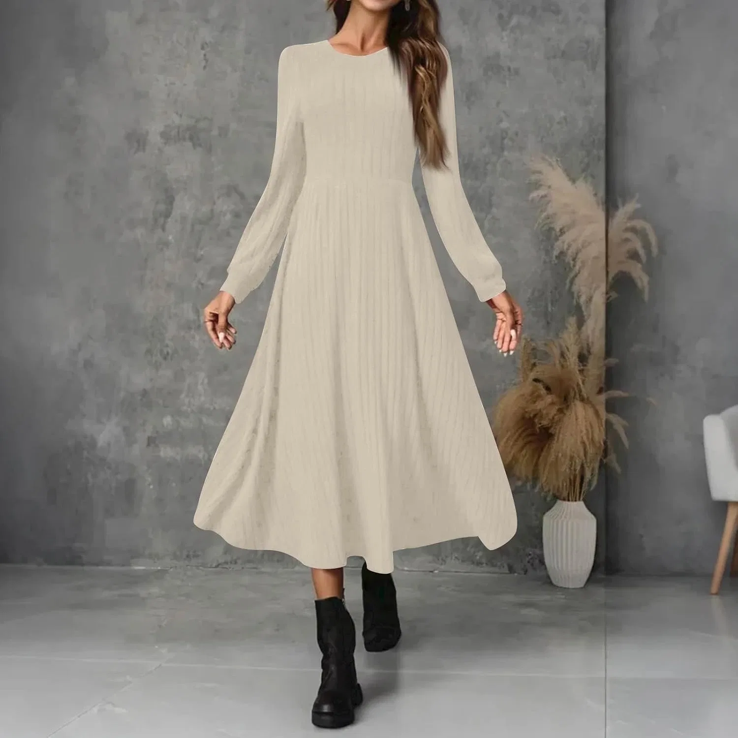 Женское трикотажное макси-платье свободного кроя A-line, Beige — фото 4