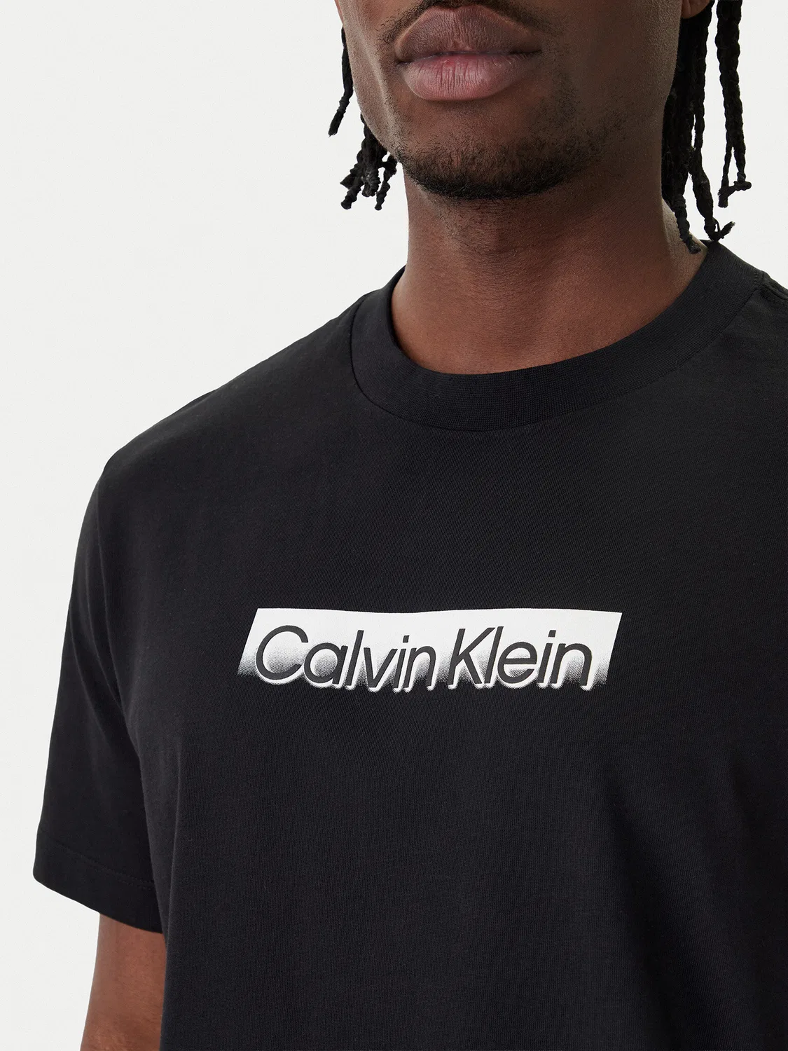 Мужская футболка приталенного кроя Calvin Klein, черный — фото 4