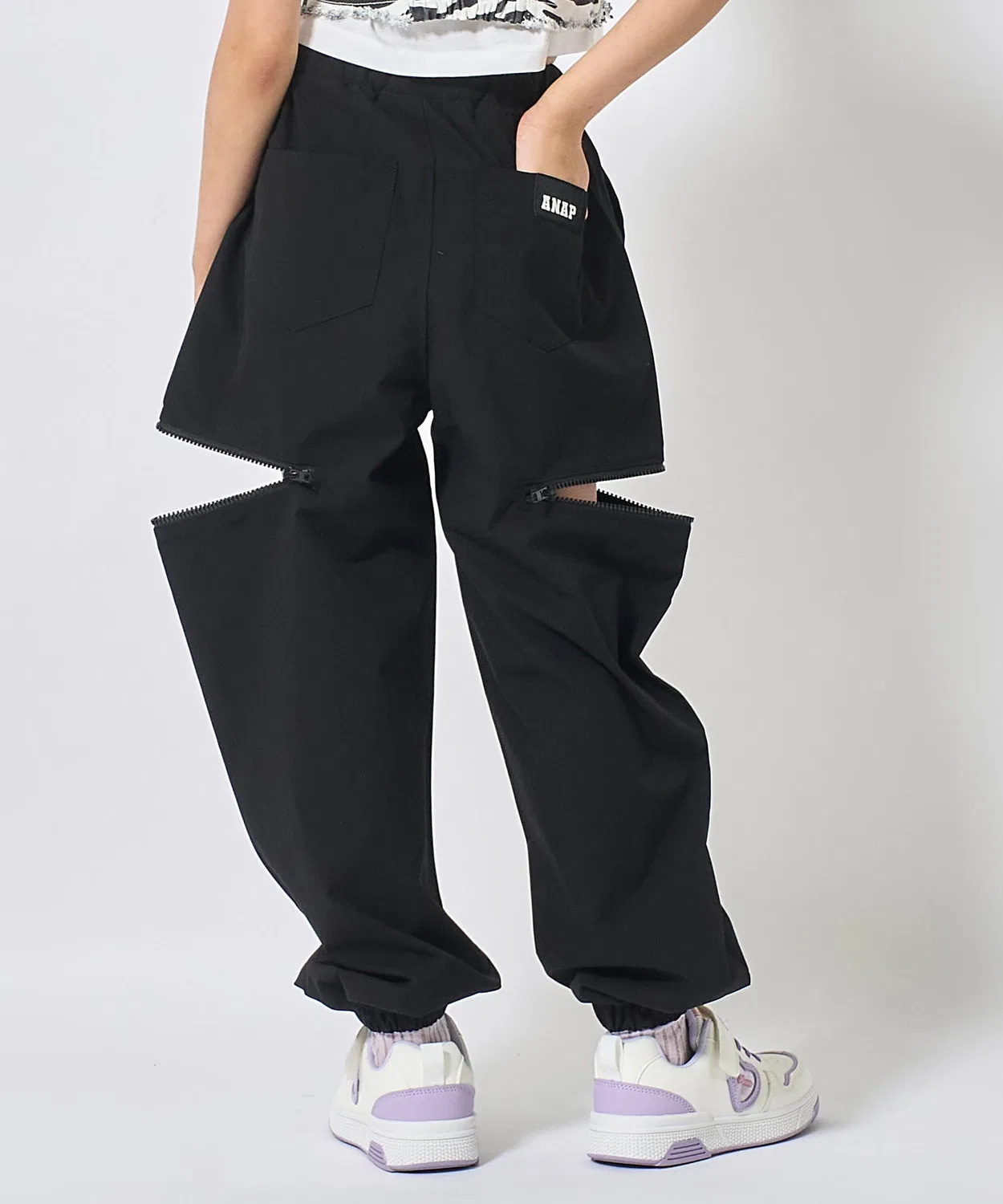Детские спортивные брюки с боковой молнией и принтом ANAP kids, Black — фото 4
