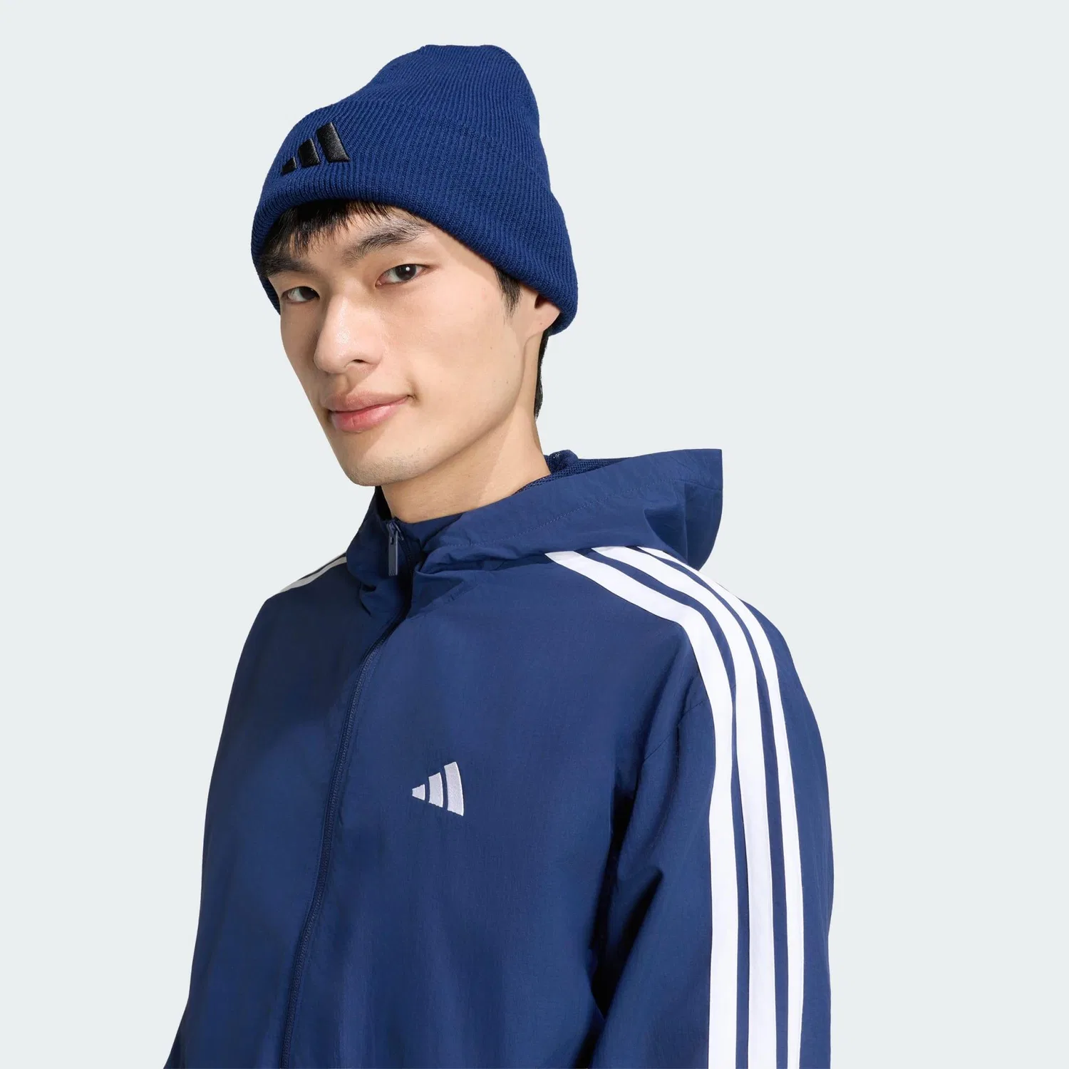 Мужская ветровка с капюшоном Essentials 3-Streifen Woven Windbreaker Adidas, Navyblau Weiss — фото 4