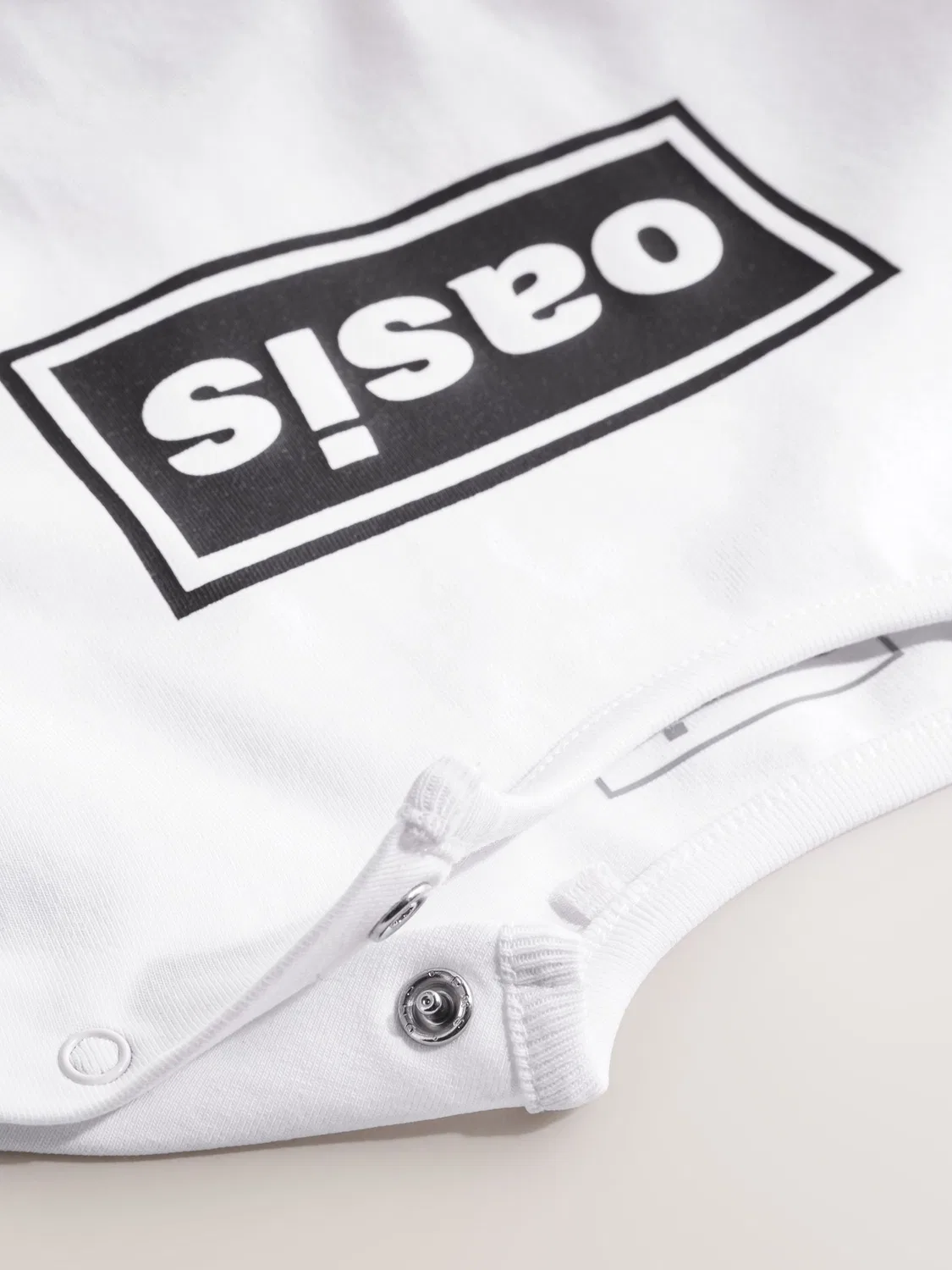 Боди для малышей, с принтом Oasis, Band Baby Romper Next, белый/черный — фото 3