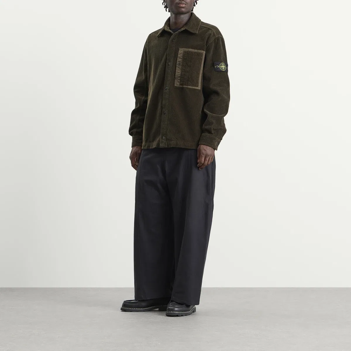 Органическая хлопковая вельветовая рубашка-оверширт Stone Island, Charcoal — фото 4