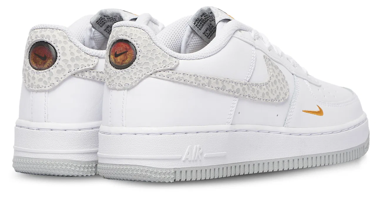 Детские кроссовки для мальчиков с кожаным верхом Air Force 1 Low Nike, белый/оранжевый/серый — фото 3