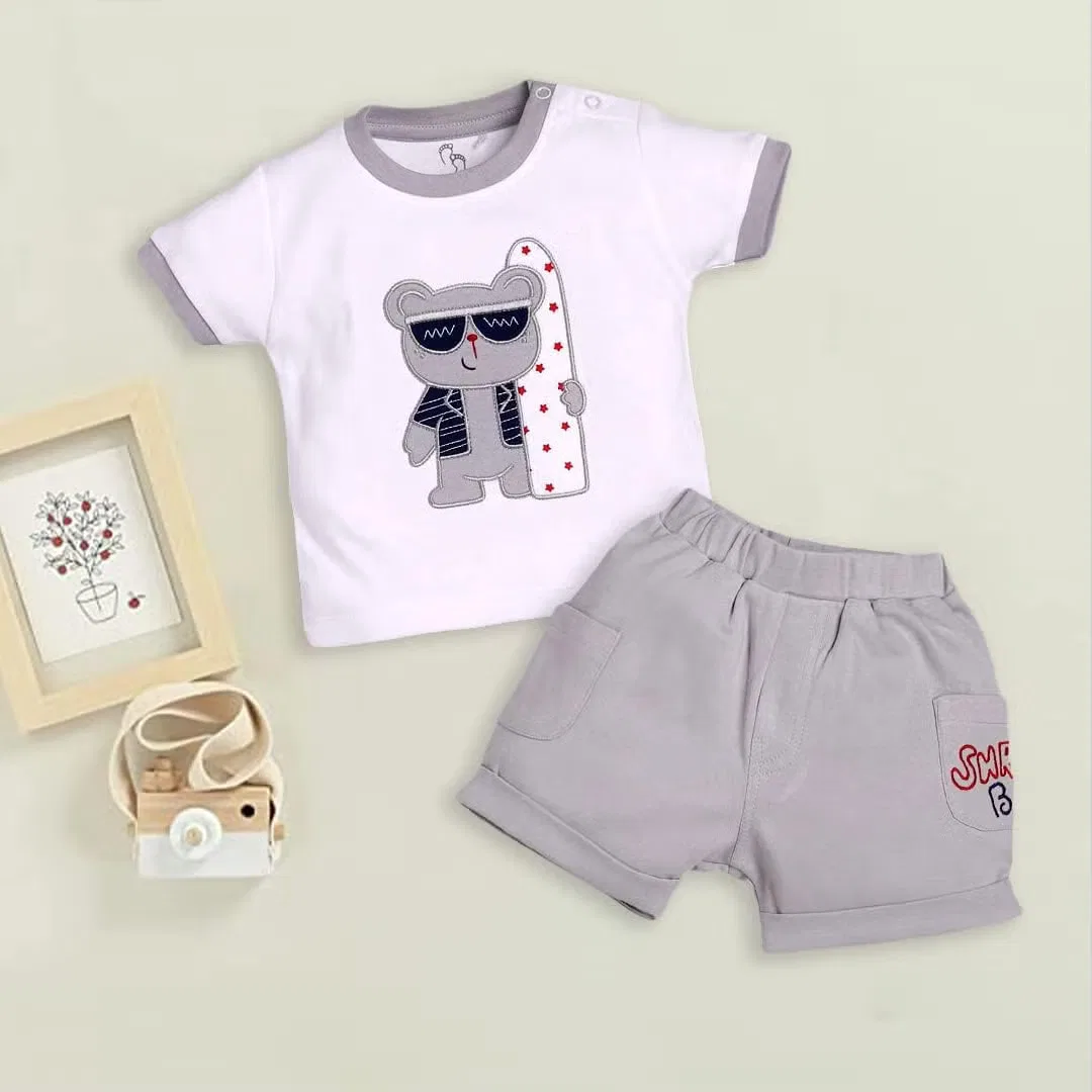 Комплект футболка с коротким рукавом и штаны с принтом медведя Baby Go, серый — фото 2