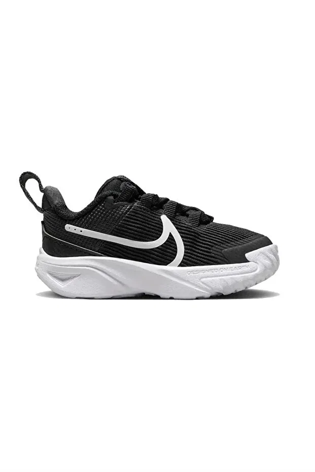 Детские кроссовки для девочек с узкой колодкой Star Runner 4 Nike, Black