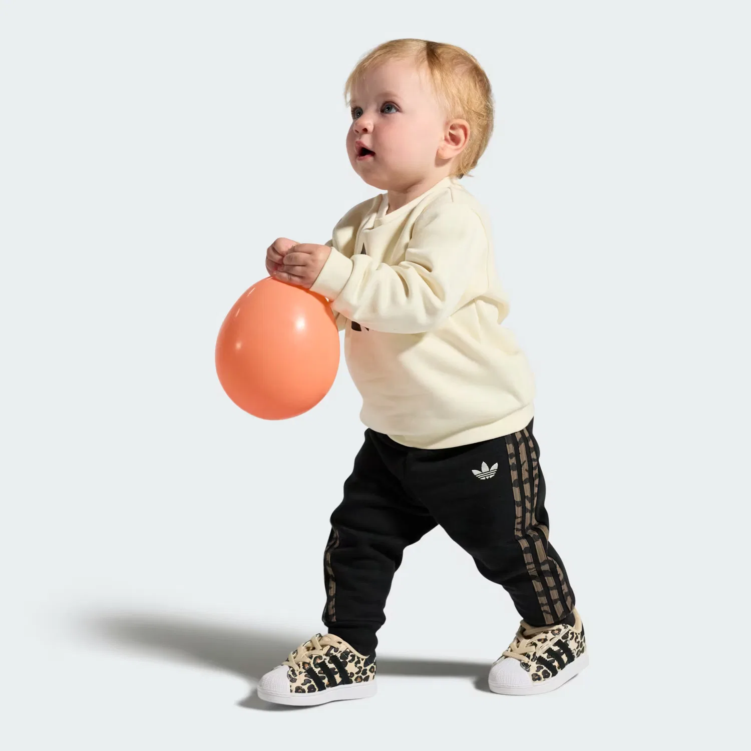Детские кроссовки на эластичных шнурках Superstar II Adidas Originals, Sand Strata/Core Black/Cloud White — фото 4
