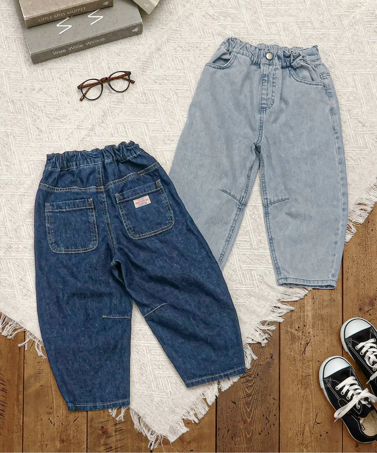 Детские джинсовые брюки с завышенной талией, модель Curved Denim Pants BREEZE, Sax Blue — фото 2