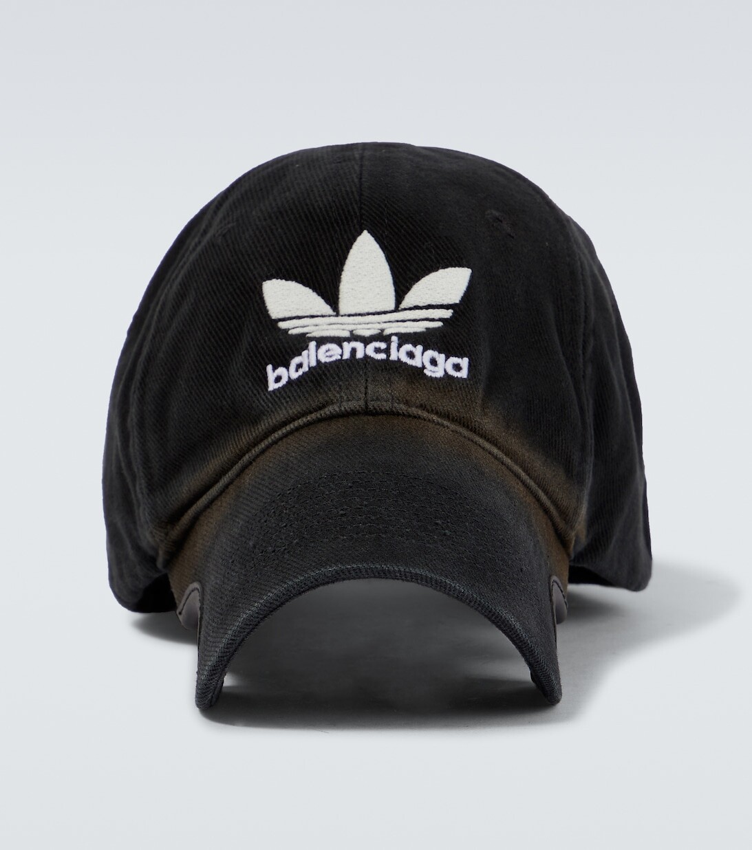 

Бейсболка из коллаборации с Adidas и логотипом Balenciaga, черный