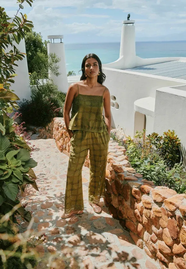 Брюки хлопковые Tall fit - broderie square wide leg trousers Next, Green, зеленый
