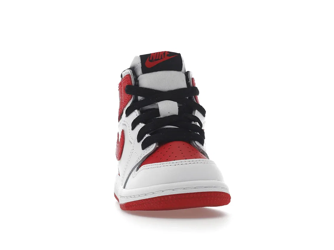 Детские кроссовки кожаные Air Jordan 1 Retro High OG Heritage Jordan, White/University Red/Black — фото 2
