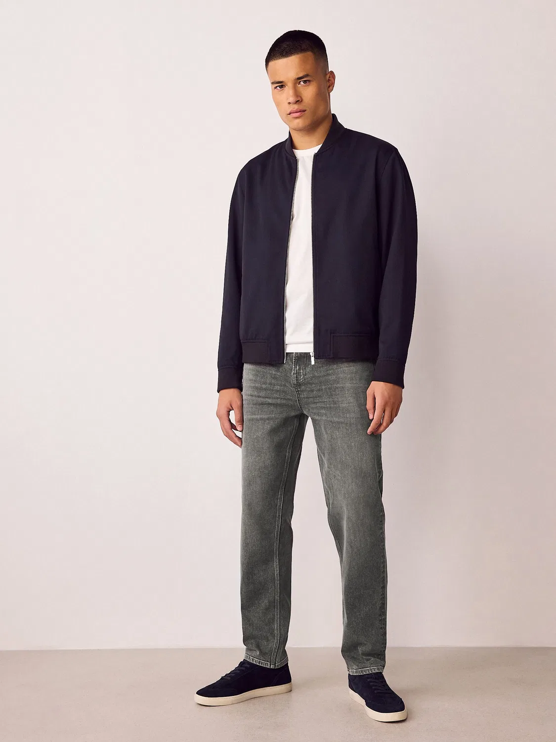 Джинсы Regular Tapered Fit Authentic Stretch Denim Next, серый — фото 2