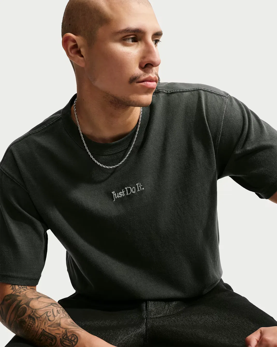 Футболка Nike Sportswear Premium Essentials, Newsprint