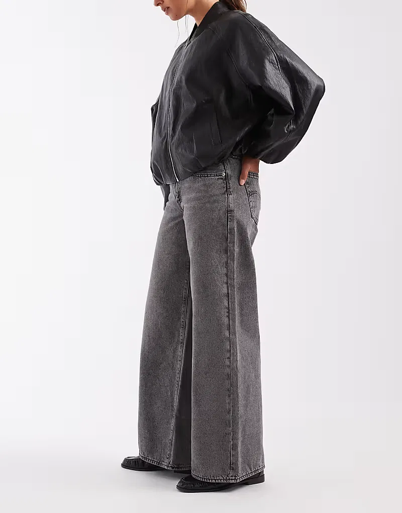 Джинсы Levi's средней ширины, выцветшего, серый — фото 3