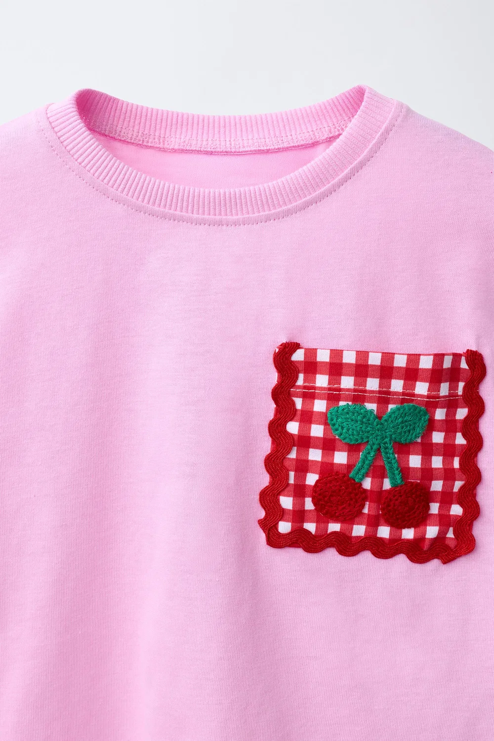 Футболка с вязаным крючком карманом в виде вишни. ZARA, Bubble gum — фото 3