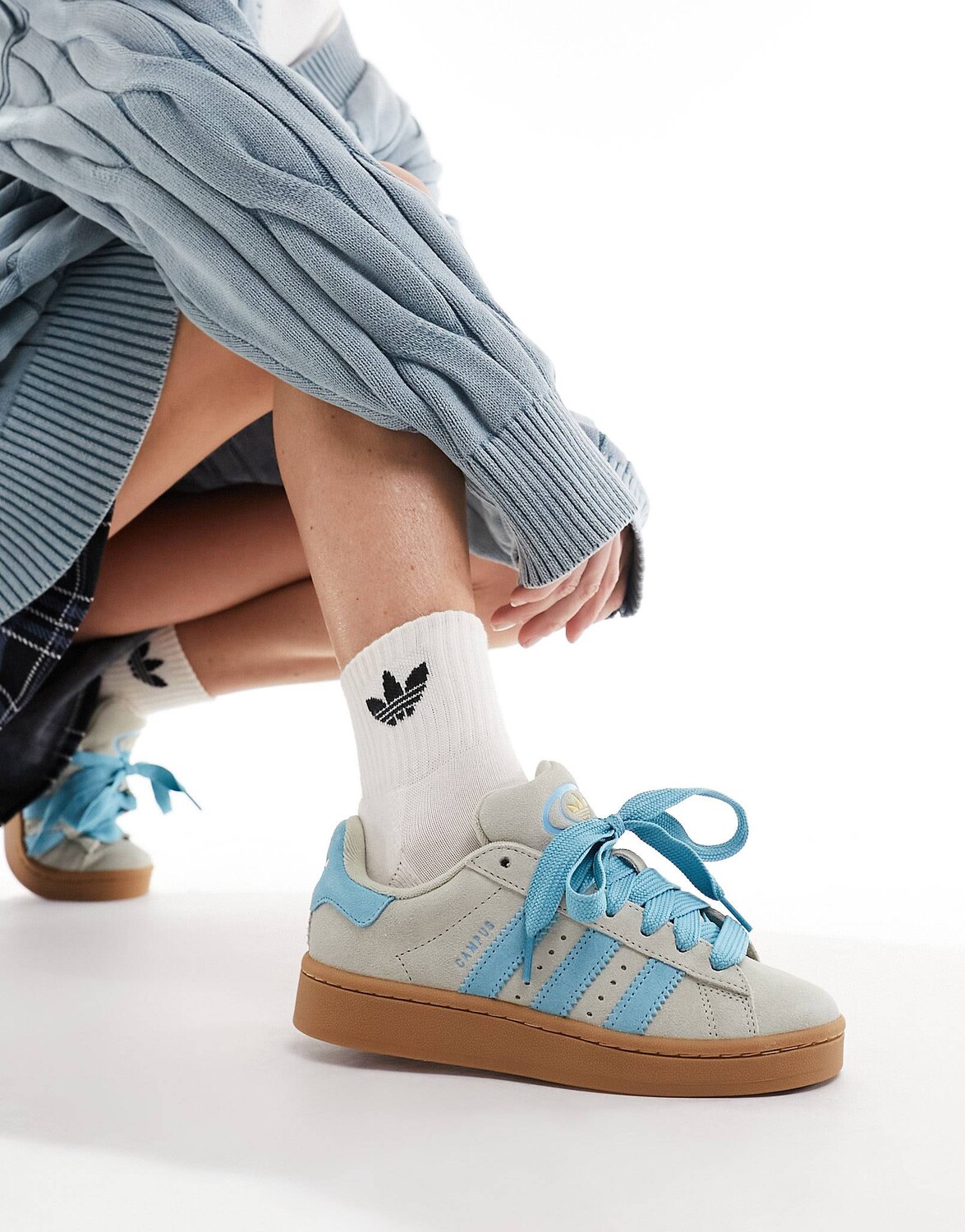 Кроссовки Adidas Originals Campus 00s IE5588, серый — фото 2