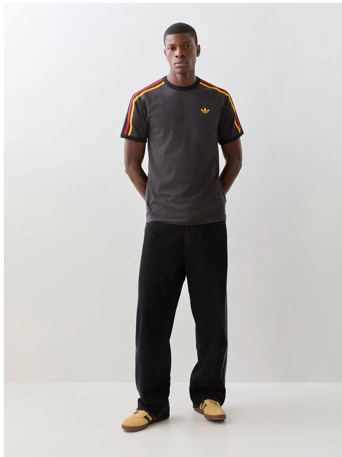Футболка с контрастной горловиной, adidas Originals, угольно-серый — фото 2