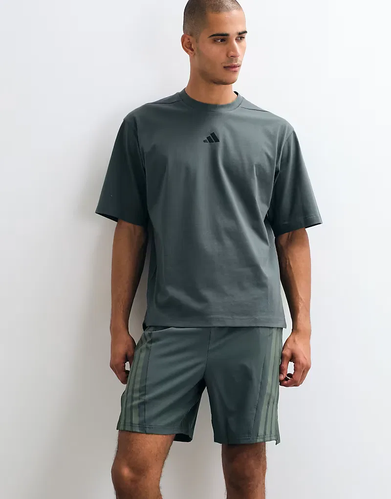 Тренировочные шорты Adidas D4T с тремя полосками плюща — фото 2