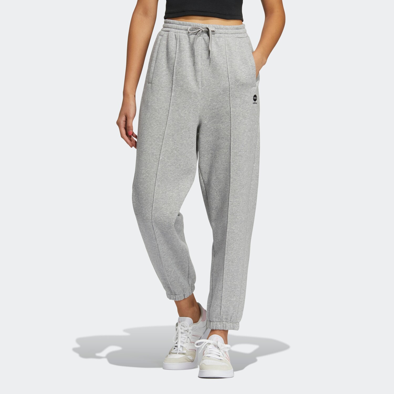 Трикотажные спортивные штаны женские, средние, серо-меланжевые Adidas Neo — фото 2