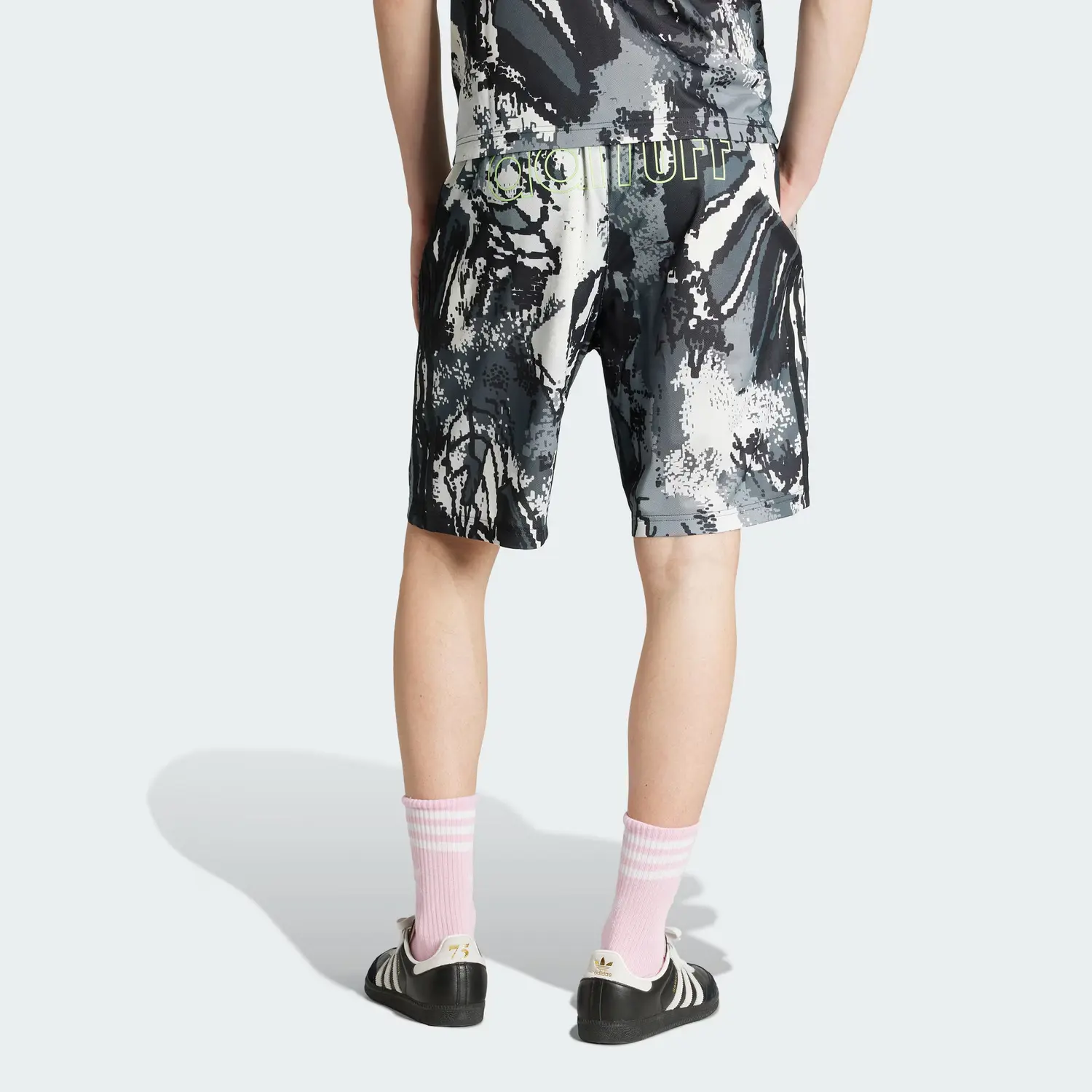 Шорты Archive Aop с длиной по внутреннему шву 9 дюймов Adidas Originals, серый/черный/белый/зеленый — фото 4