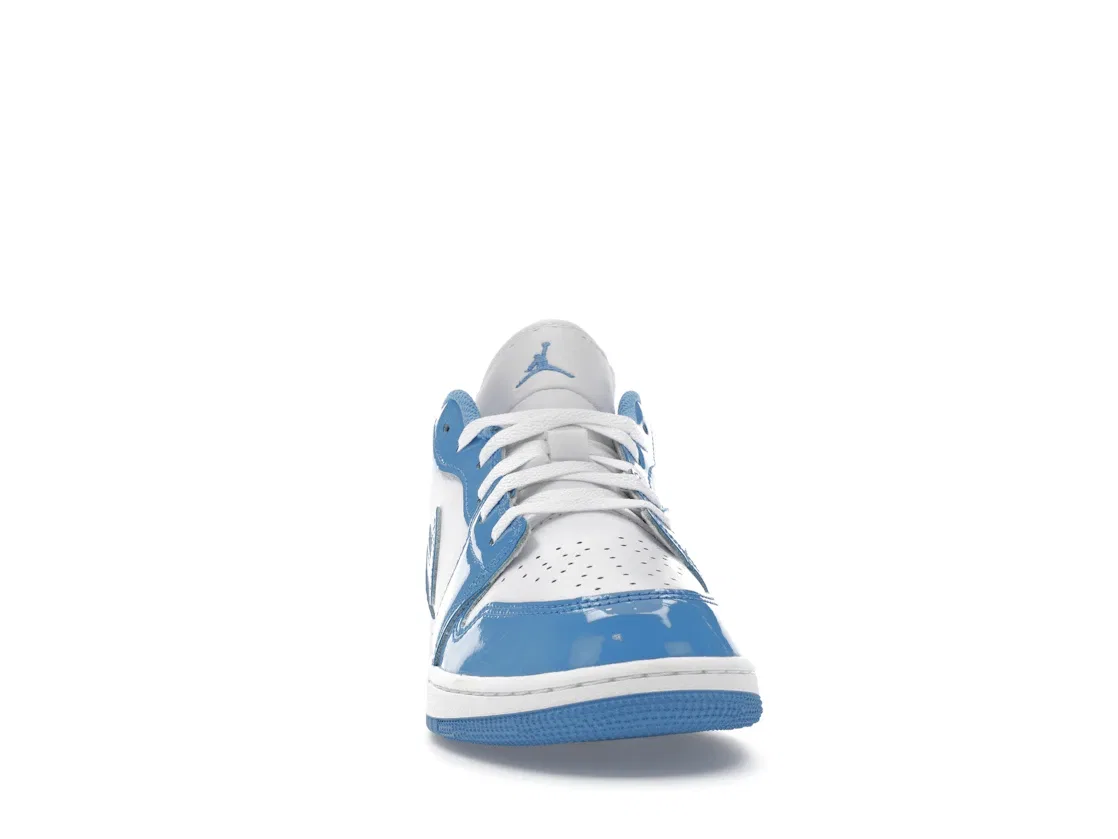 Детские кроссовки Lifestyle с патентованным покрытием Jordan 1 Low SE, White/Legend Blue — фото 2