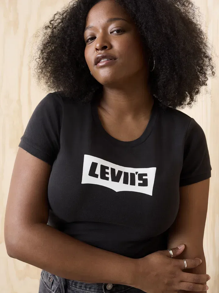 Женская футболка с принтом Levi's, Black — фото 2