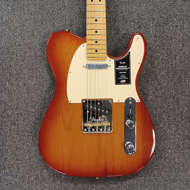 

Fender American Professional II Telecaster - Сиенна Санберст