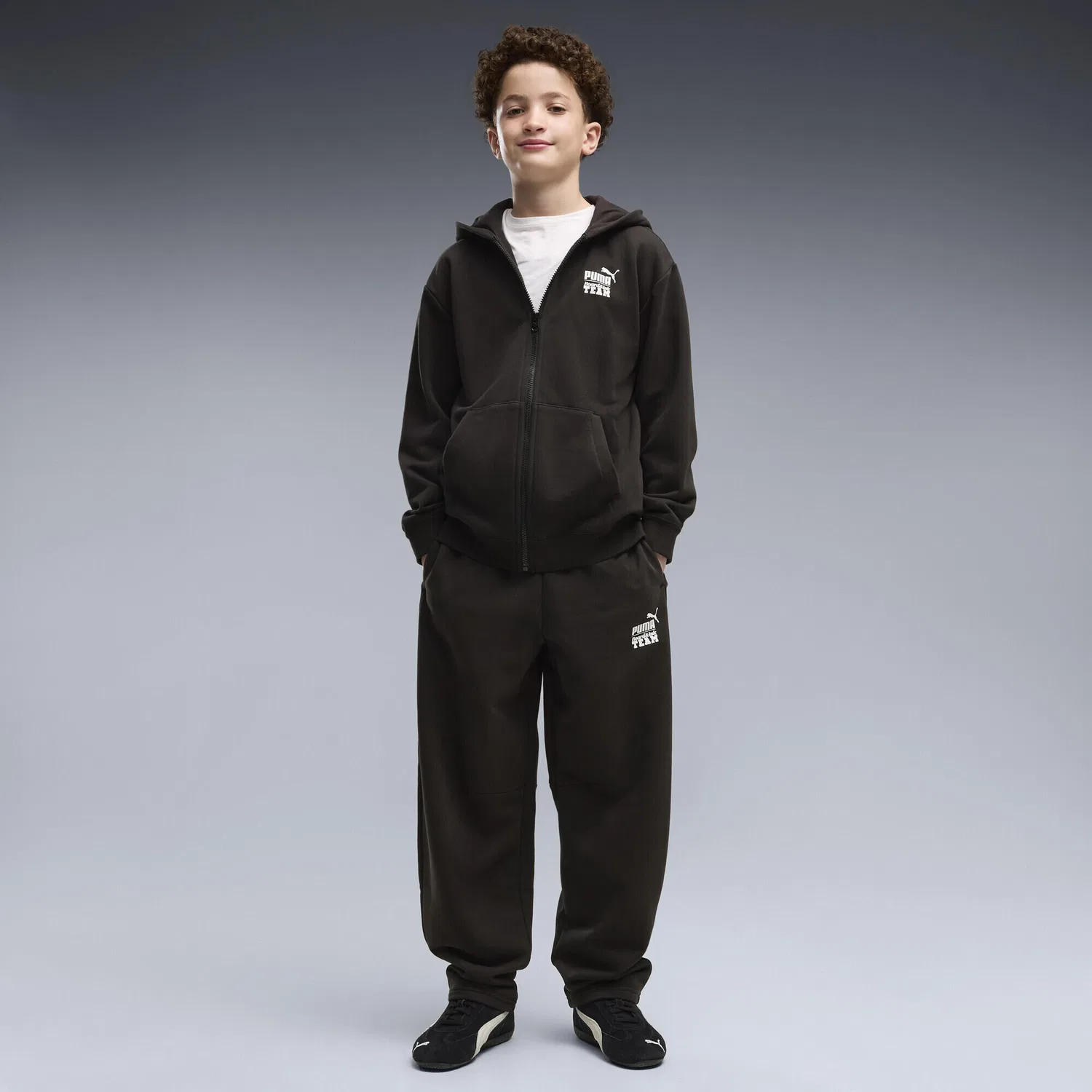 Детские спортивные штаны из футера с принтом MID 90s Puma, Schwarz — фото 2