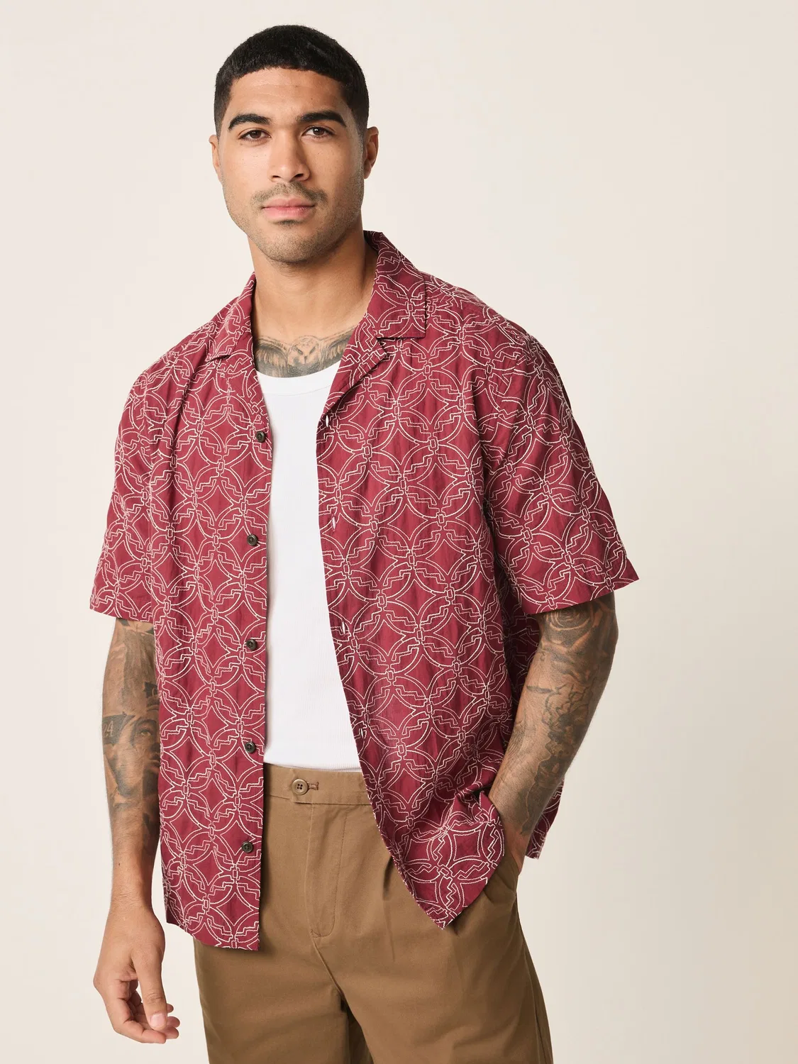 Рубашка с вышивкой плитки, Red Textured Embroidered Tile Next, красный
