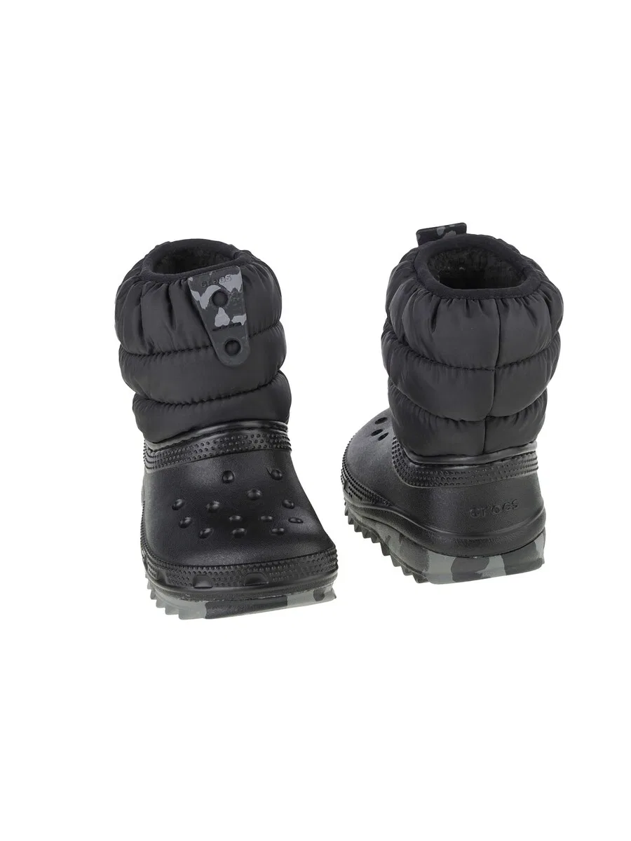 Детские зимние ботинки Crocs 'Classic Neo Puff Boot Toddler' черного цвета — фото 4
