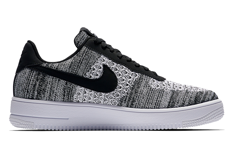 Кроссовки Nike Air Force 1 Flyknit 2, черный/белый — фото 2