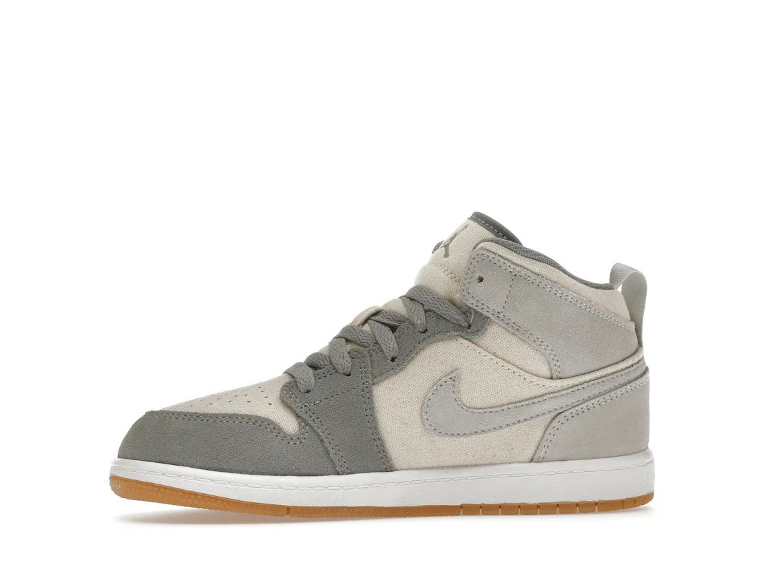Детские кроссовки Lifestyle с канвасом и замшей Jordan 1 Mid SE, Coconut Milk Particle Grey White Gum — фото 3