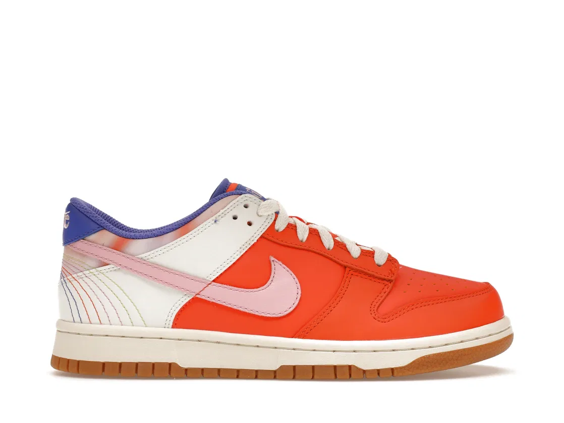 Детские кроссовки Lifestyle Nike Dunk Low SE, Safety Orange/Medium Soft Pink/Sail/Blue Joy