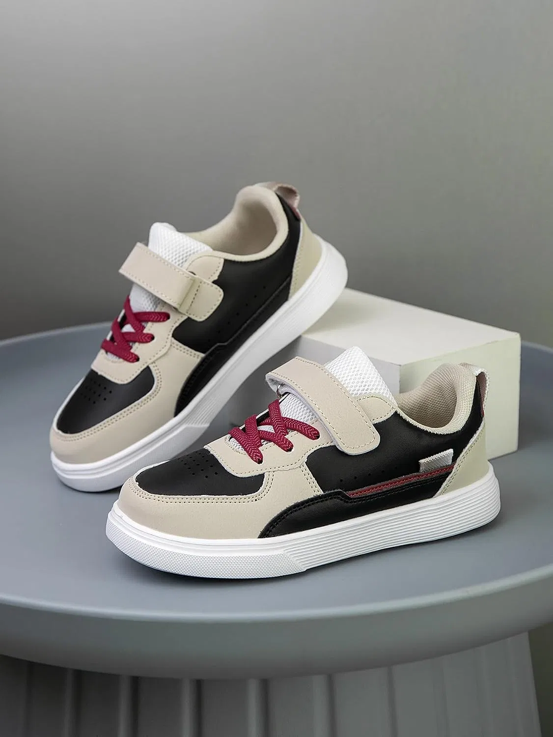 Детские кроссовки на липучке с регулируемым ремешком Classic Low Top, Khaki Black — фото 3
