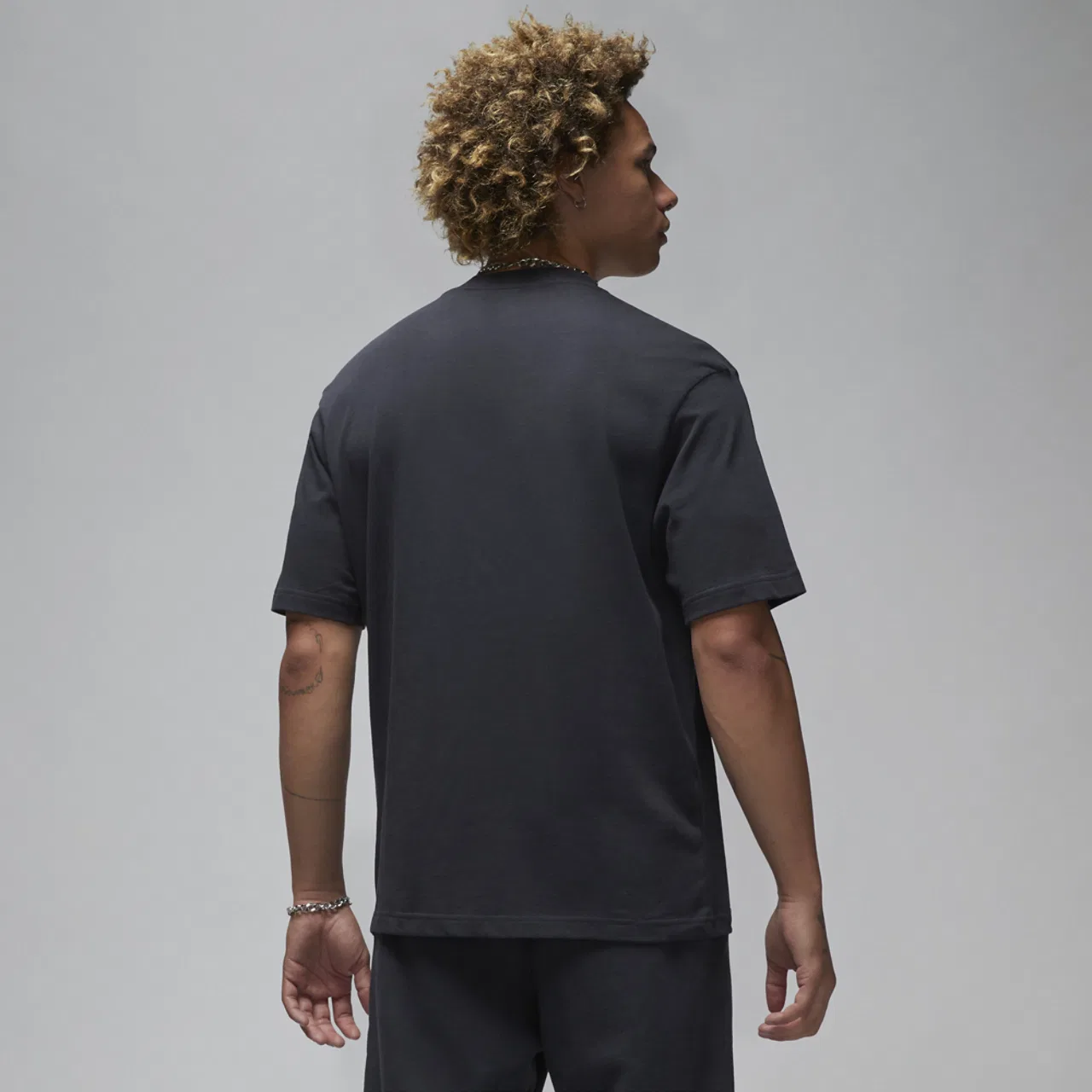 Футболка мужская Jordan T-Shirt, цвет Off Noir — фото 2