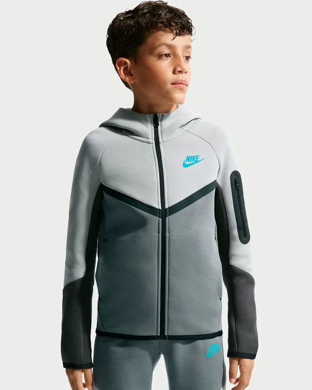 Толстовка на молнии для детей постарше Nike Sportswear Tech Fleece, Light Smoke Grey/Smoke Grey/Anthracite/Black — фото 3