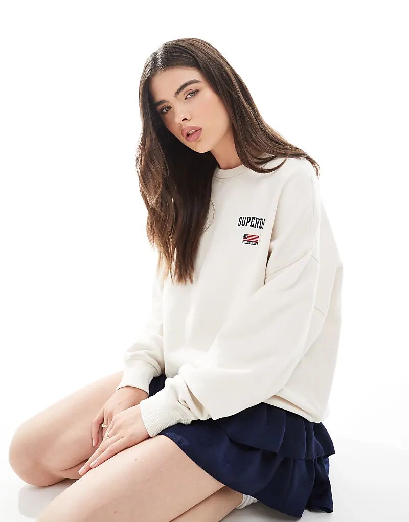

Свободная толстовка Superdry Athletic Essentials Crew в цвете Desert Bone с белым оттенком