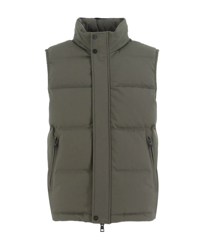 

Универсальный жилет с высоким воротником и застежкой-молнией. Duno, зеленый