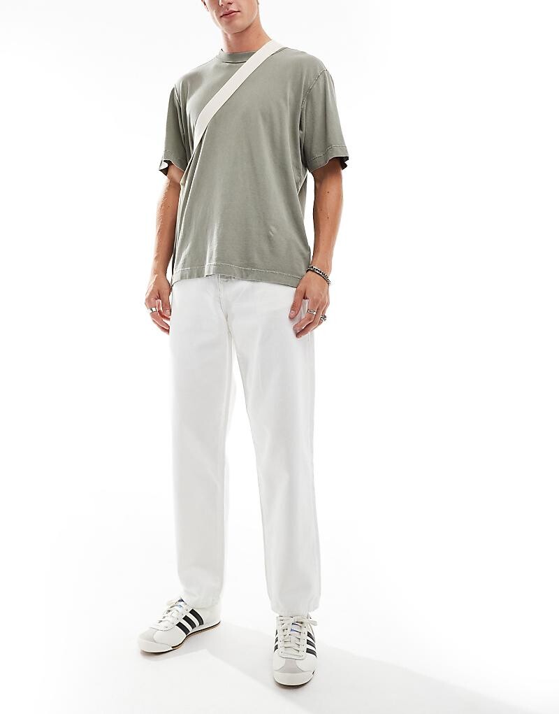 

Белые жесткие джинсы мешковатого кроя DTT