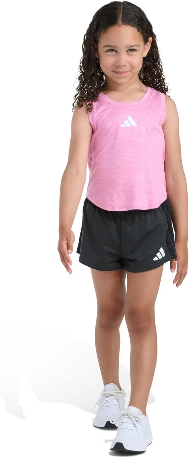 Комплект из двух частей для девочек от Adidas: майка без рукавов меланжевого цвета с оборками и шорты
