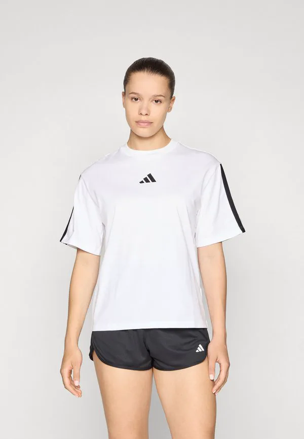 

Футболка essentials с тремя полосками и принтом "бойфренд" Adidas Sportswear, White/Black, Белый, Футболка essentials с тремя полосками и принтом "бойфренд" Adidas Sportswear, White/Black
