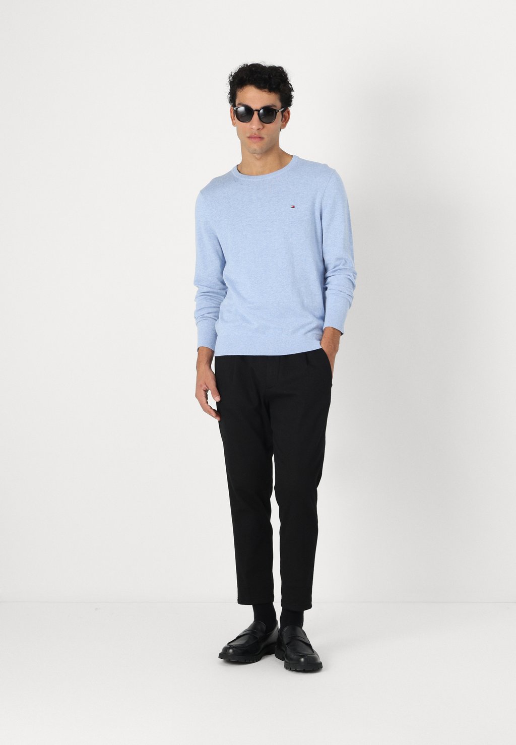 

Джемпер ESSENTIAL CREW NECK Tommy Hilfiger, синий
