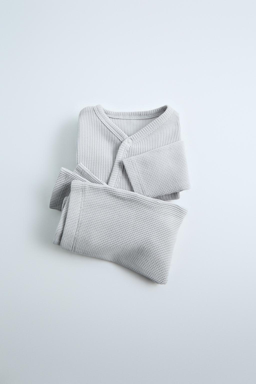 

Комплект боди и леггинсов из вафельного трикотажа ZARA, цвет Pearl grey