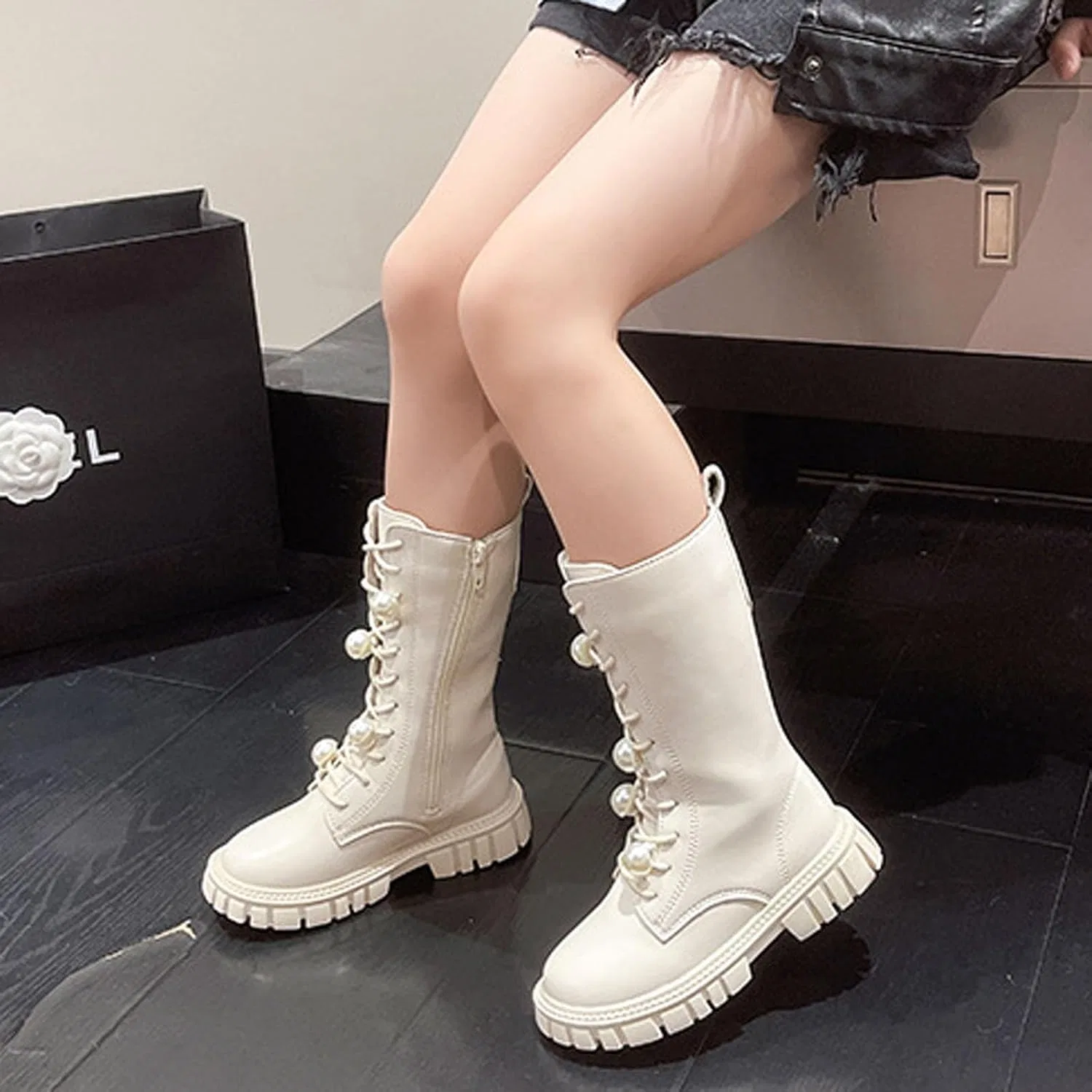 Детские ботинки на шнуровке с жемчугом Zzalalana, Beige — фото 4