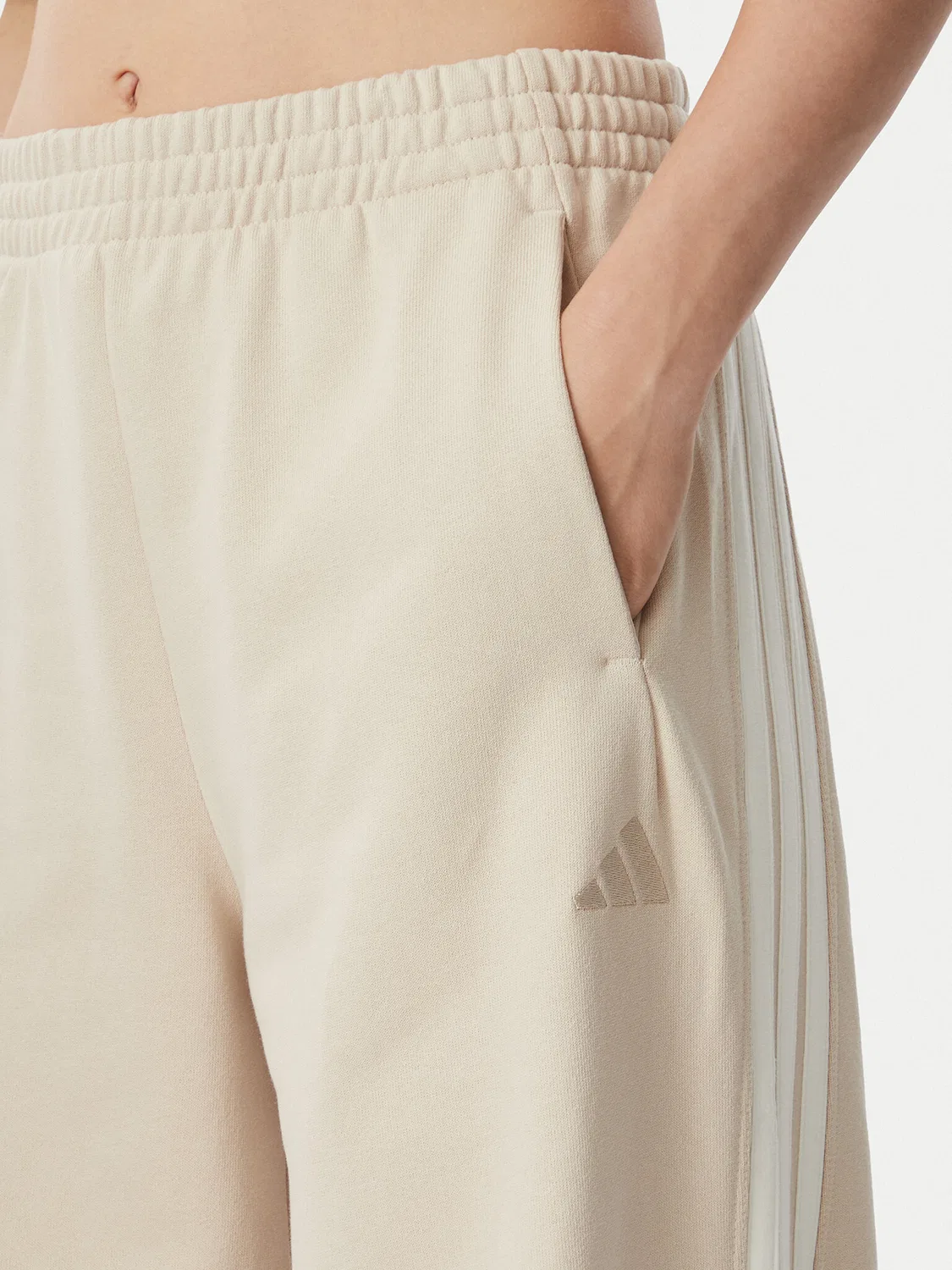 Женские спортивные брюки свободного кроя Kit Wide Adidas, бежевый — фото 4