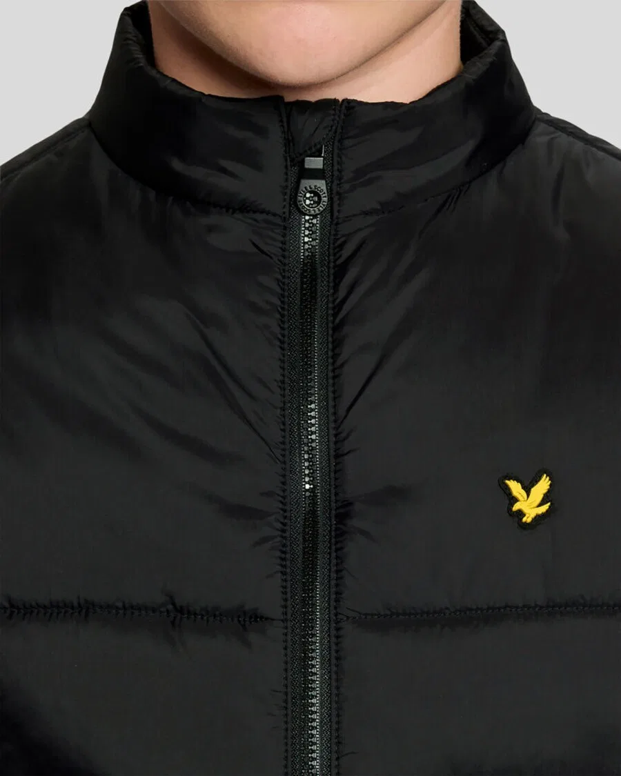 Жилет Lyle & Scott черного цвета — фото 3