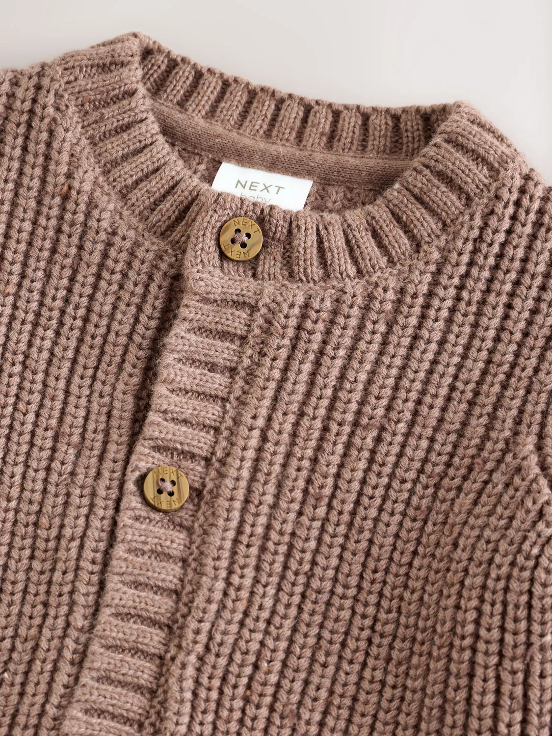 Кардиган детский вязаный с вышивкой, модель Brown Baby Bear Next, коричневый — фото 4